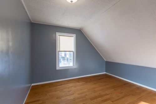 135 Cedar St, New Bedford MA 02740-4312 exterior