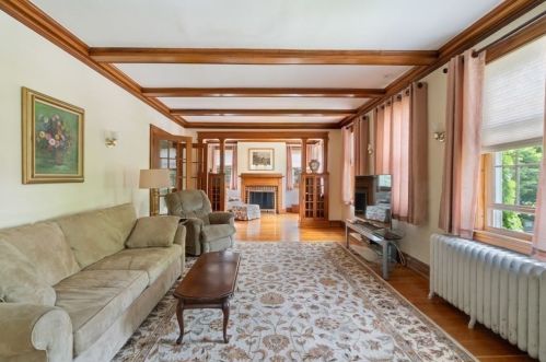 119 Washington St, Newton MA 02458-2250 exterior