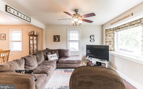 152 Spruce Ave, West Deptford NJ 08093-1118 exterior