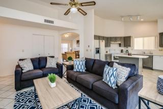 2715 Rockledge Rd, Phoenix AZ  85048-8901 exterior