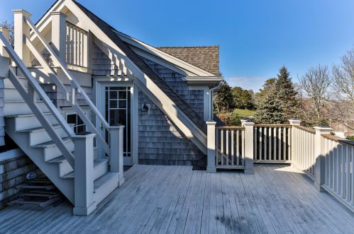 230 Skyline Dr, Chatham MA 02633-1720 exterior