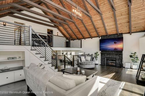 218 Chandler Rd, Jackson Twp NJ  08527-4339 exterior