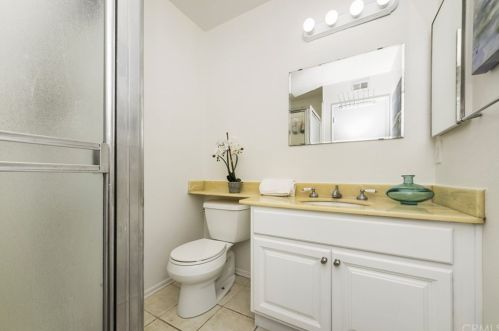 6 Palamedes, Irvine CA 92604-1930 exterior