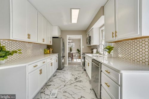 6147 Campfire, Columbia MD 21045-4050 exterior