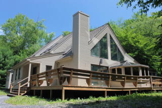 17 Trout Close Pl, Washington MA  01223-3707 exterior