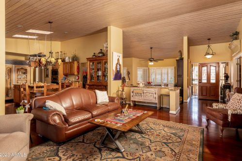 3412 Dunlap Ave, Phoenix AZ 85020-3024 exterior