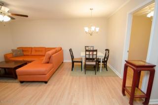 1009 La Fontenay Ct, Louisville KY  40223-3032 exterior