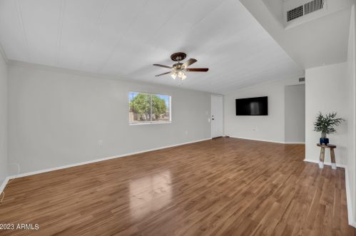 18048 2nd Pl, Phoenix AZ  85022-1511 exterior