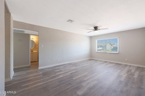 3018 81st Ave, Phoenix AZ  85033-4702 exterior