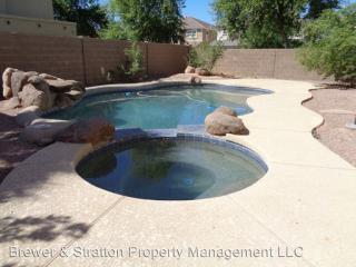 4135 Saint Anne Ave, Phoenix AZ  85041-4973 exterior