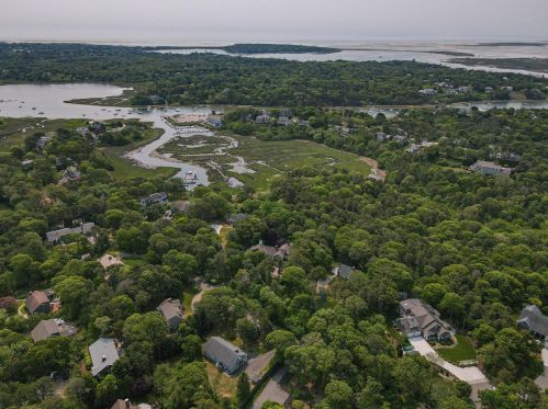 45 Mdw Vw Rd, Chatham MA 02633-2618 exterior