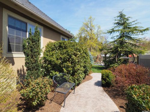 2161 Lorita Way, Sandy UT 84093-6514 exterior