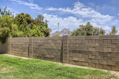 6107 12th Pl, Phoenix AZ 85014-6707 exterior