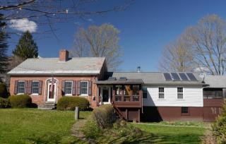 46 Maple St, Gill, MA 01360-9643