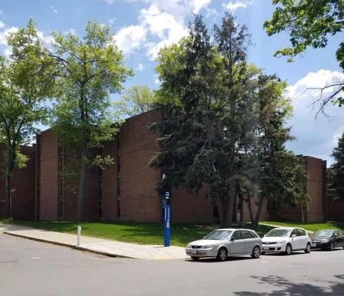 60 Florence St, Worcester MA 01610-1313 exterior