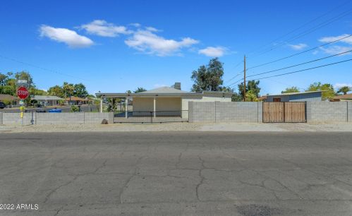 2845 Bethany Home Rd, Phoenix AZ 85015-1940 exterior