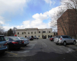 31 Davis St, Newton, MA 02465-2442