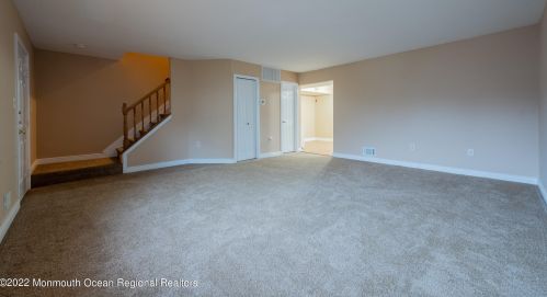 17 Heritage Ter, Jackson Twp NJ 08527-2238 exterior