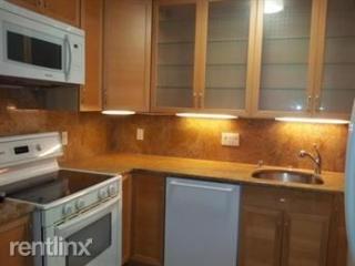 383 Langley Rd, Newton MA  02459-2343 exterior