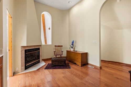 44 Sears Rd, Southborough MA 01772-1101 exterior