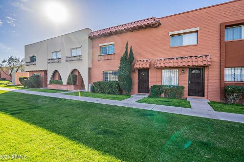 2854 Clarendon Ave, Phoenix AZ 85018-5552 exterior