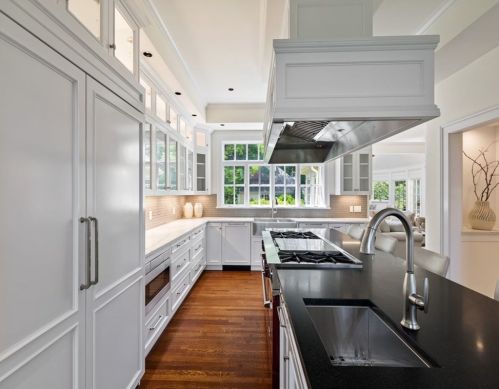 3 Glenwood Rd, Southborough MA 01772-1127 exterior