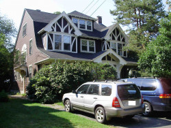 40 Foster St, Newton, MA 02460-1511