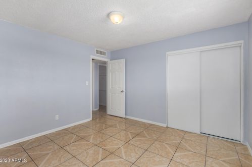 6329 43 Ave, Phoenix AZ 85029-3944 exterior