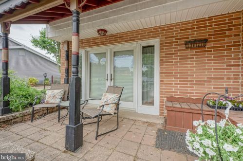 431 Meadowcroft Rd, West Deptford, NJ 08096-4009