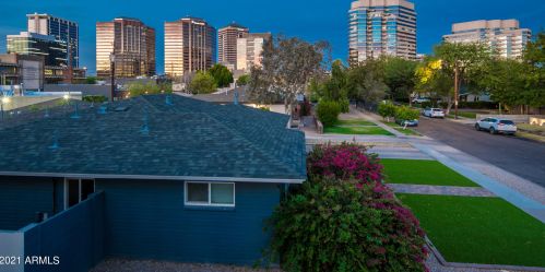 70 Edgemont Ave, Phoenix AZ 85035-2212 exterior