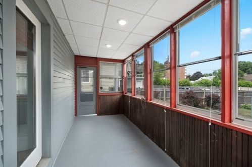 36 Lambert Ave, Chelsea MA 02150-1304 exterior