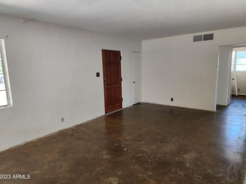 1825 Amelia Ave, Phoenix, AZ 85016-5910