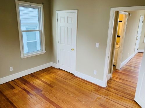 274 Cambridge St, Fall River MA 02721-2604 exterior