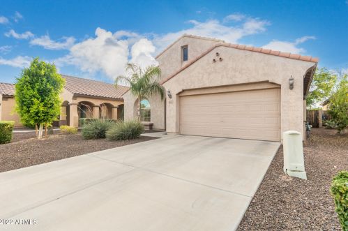 27018 52nd Gln, Phoenix AZ 85083-6308 exterior