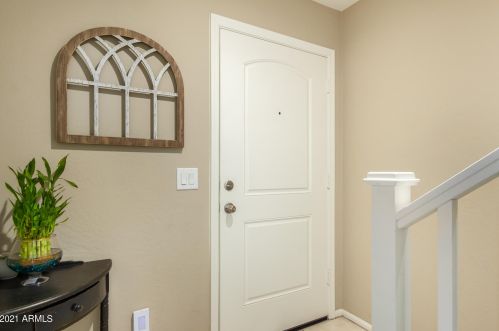 1947 77th Gln, Phoenix AZ  85035-5061 exterior