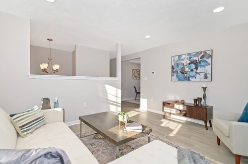 79 Valmor St, Worcester MA 01604-2447 exterior