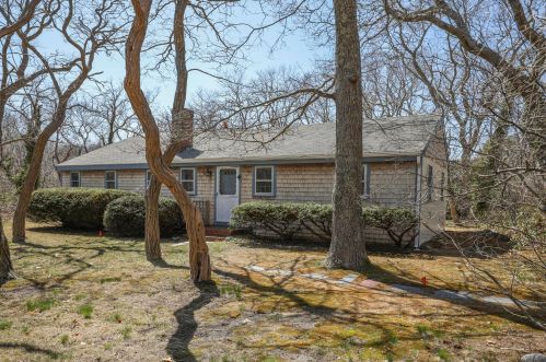 75 Bow Rd, Eastham, MA 02642-1879
