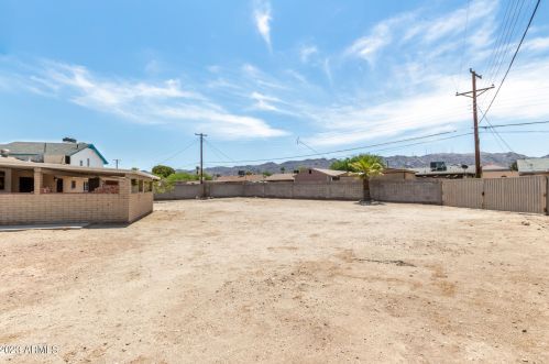 8634 3 St, Phoenix AZ 85004-2020 exterior