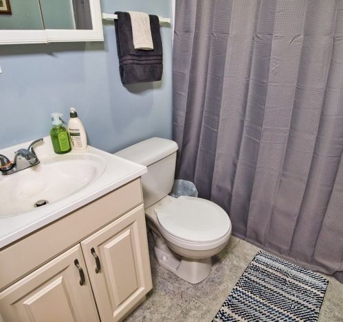 264 Hope St, Fall River MA 02721-1315 exterior