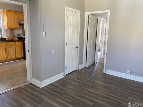 87 Warren St, Carteret NJ  07008-3332 exterior