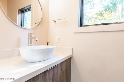 4928 Silver Spg, Park City UT 84098-6042 exterior