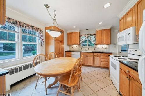 190 Park Ave, Dover, NJ 07869-3443