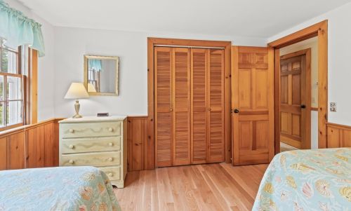 45 Mdw Vw Rd, Chatham MA 02633-2618 exterior