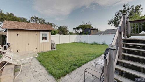 264 Davis Ave, Kearny NJ 07032-3402 exterior