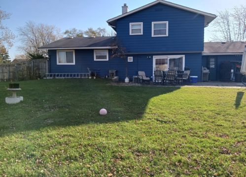 500 Falcon Ridge Way, Lemont, IL 60440-2204