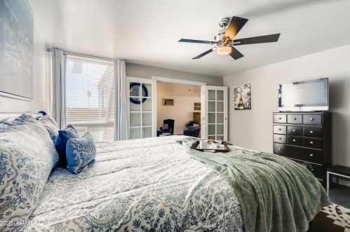 3001 Clinton St, Phoenix AZ 85029-4235 exterior