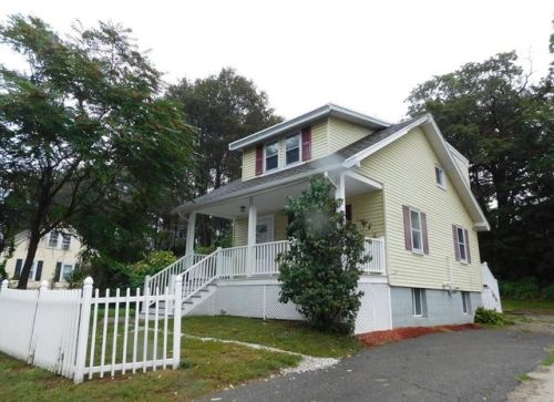 354 Bridge St, Dedham, MA 02026-1753
