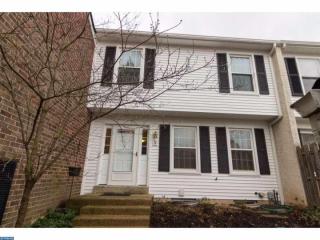 9 Edinboro Cir, Chalfont, PA 18914-2220