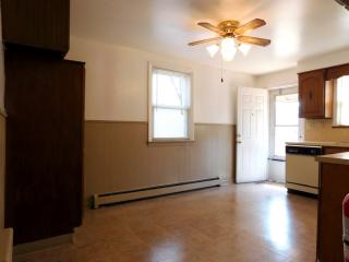 76 Baldwin Pl, Belleville NJ  07109-1746 exterior