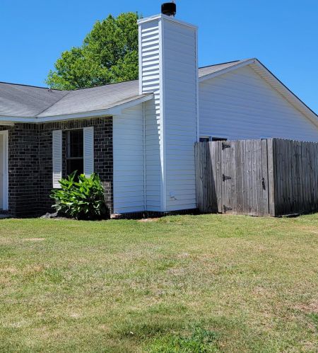 811 Winthrop St, Ladson, SC 29456-3263